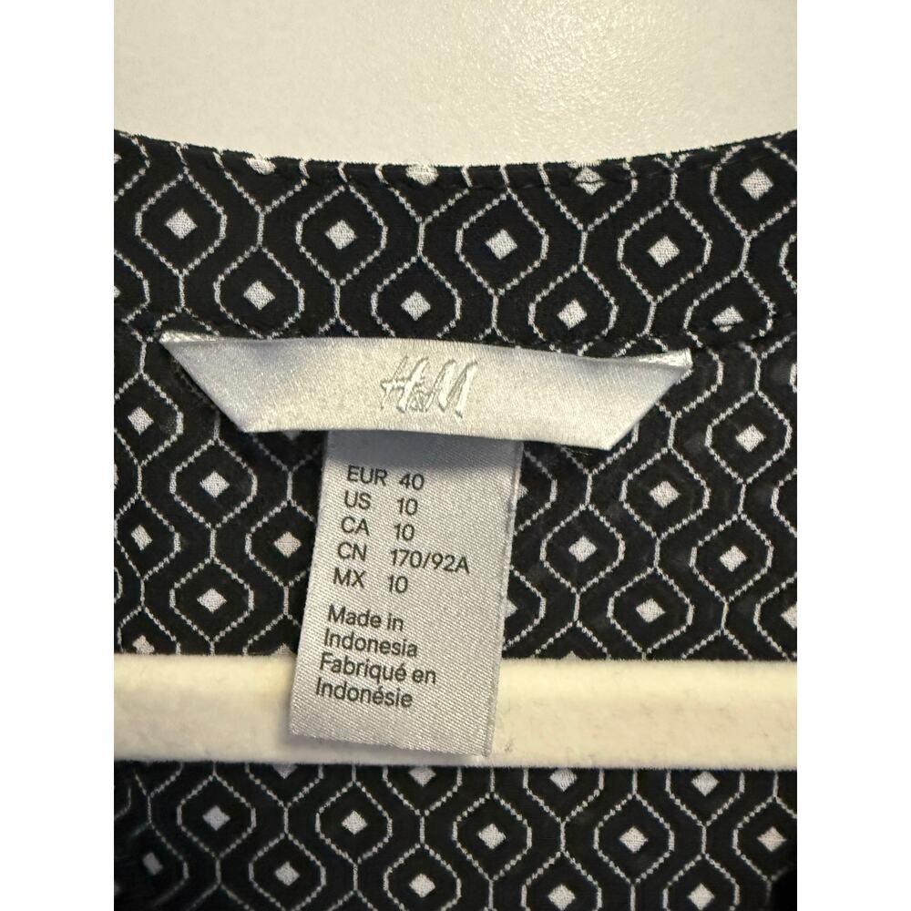 H&M Geometric Pattern Dress Size 10 - Picture 3 of 5